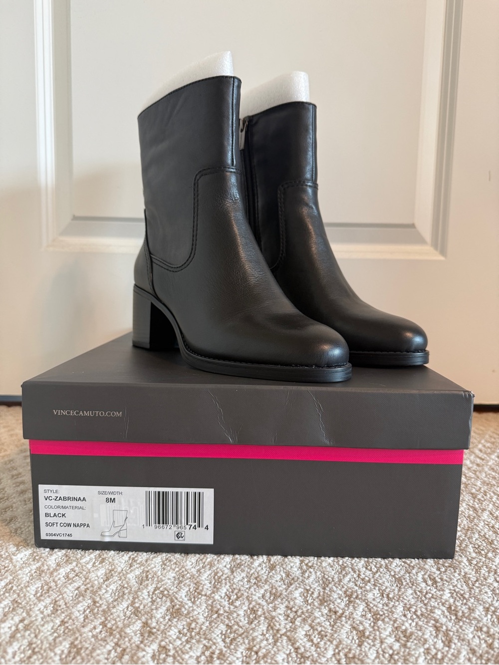 ✨Vince Camuto✨ Black Leather Mid-Heel Ankle Boots